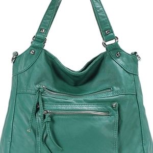 SHOULDER BAG FOR WOMEN. EXCELLENT CONDITION WITH NO SCRATCHES OR FLAWS N…